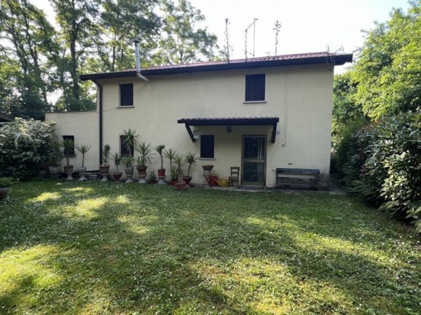 casa indipendente in vendita a Rovolon in zona Bastia