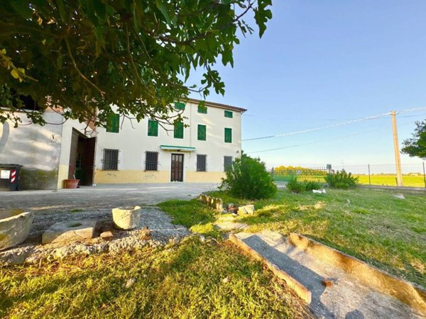 casa indipendente in vendita a Rovolon in zona Bastia