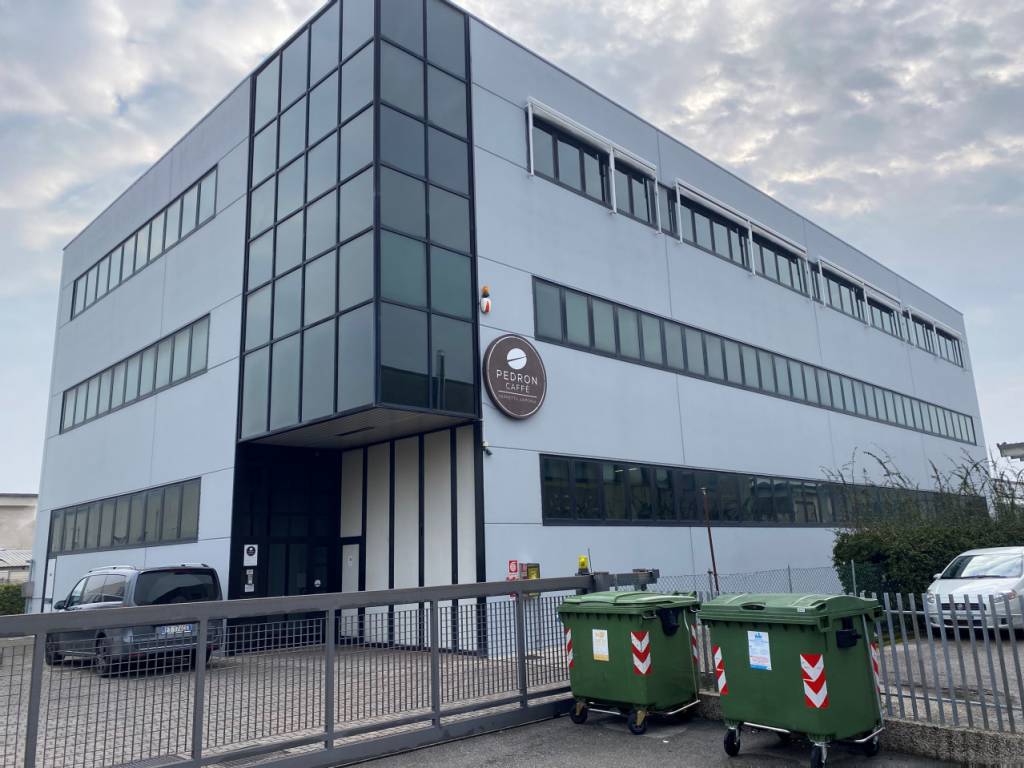 locale commerciale in vendita a Rubano