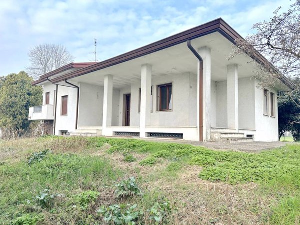 casa indipendente in vendita a Rubano in zona Villaguattera