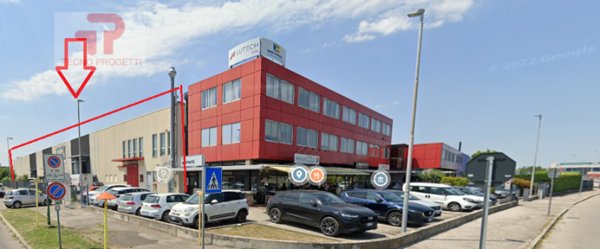 locale di sgombero in vendita a Rubano