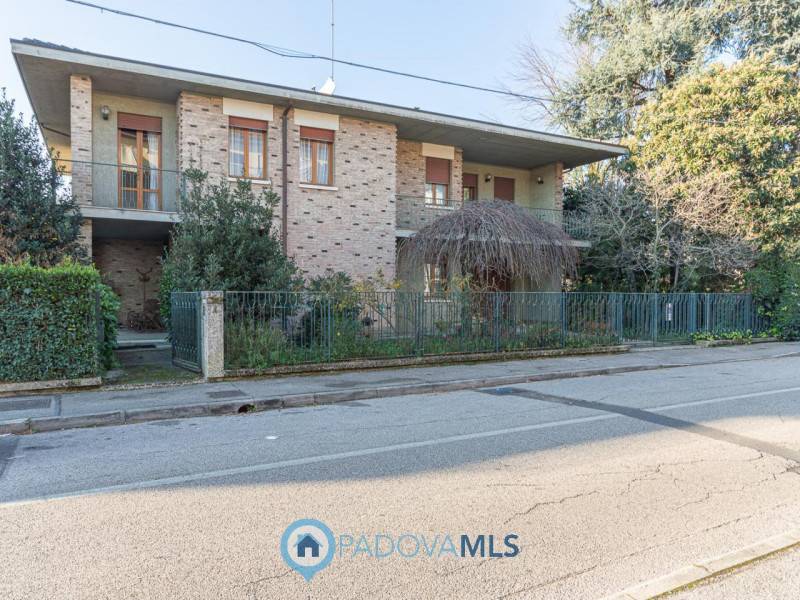 casa indipendente in vendita a Rubano in zona Sarmeola