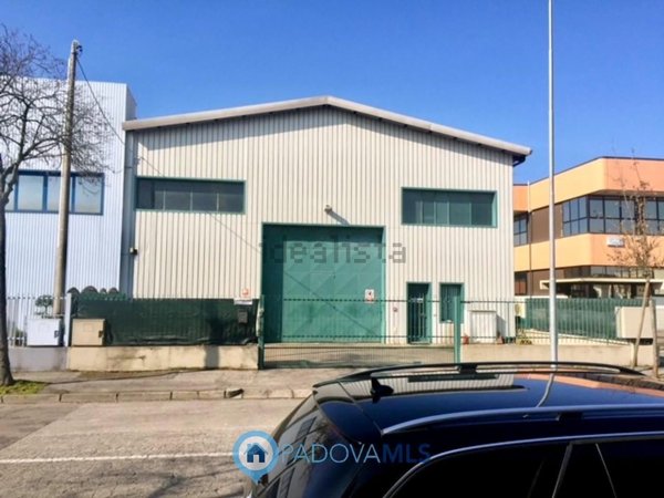 capannone in vendita a Rubano