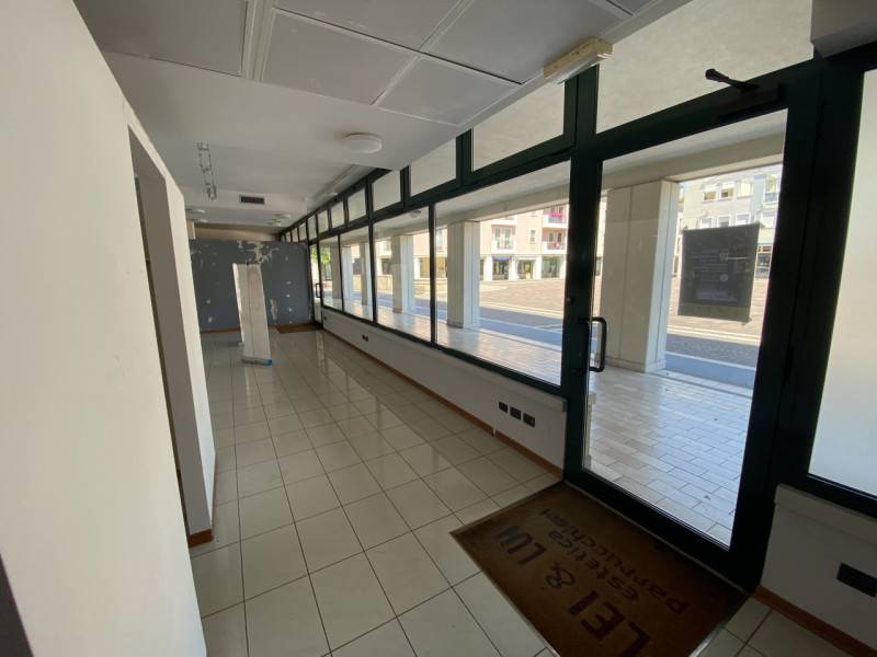 negozio in vendita a Rubano