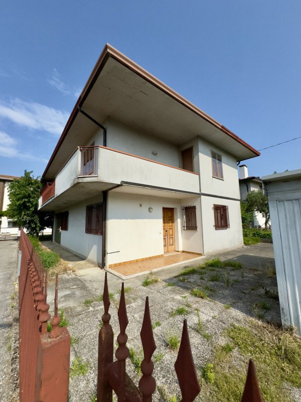 casa indipendente in vendita a Rubano in zona Sarmeola