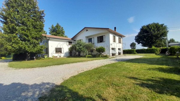 casa indipendente in vendita a Rubano in zona Villaguattera