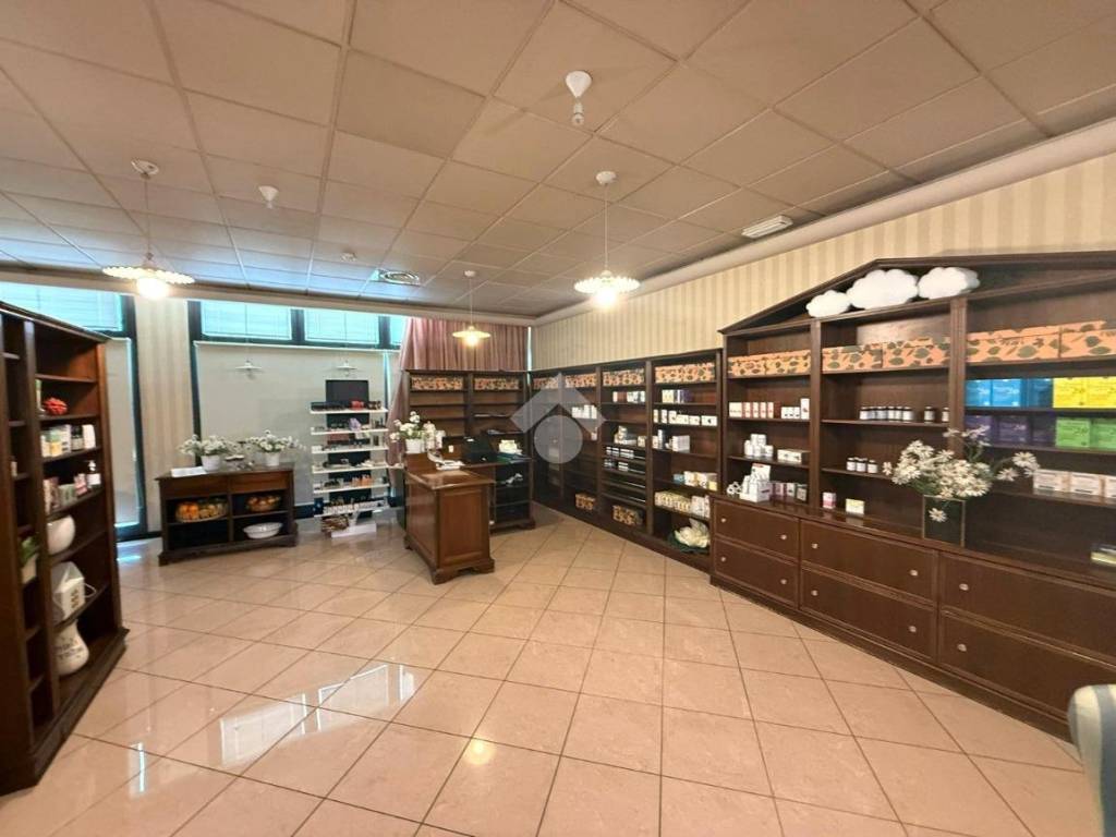negozio in vendita a Rubano in zona Sarmeola