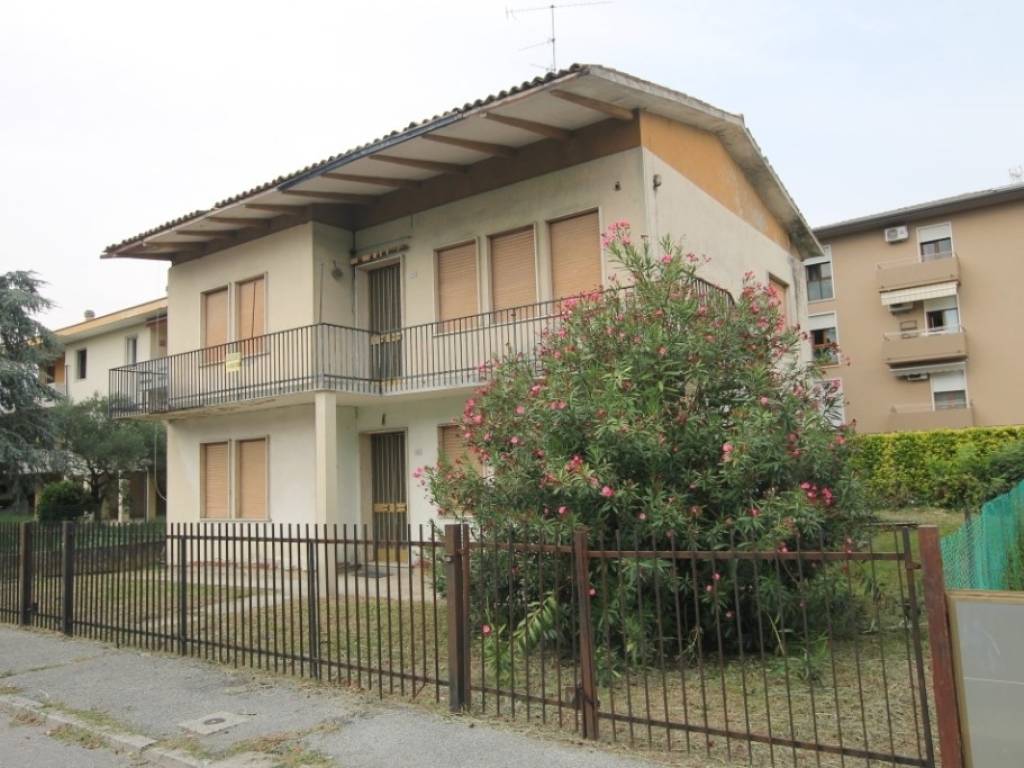 casa indipendente in vendita a Rubano