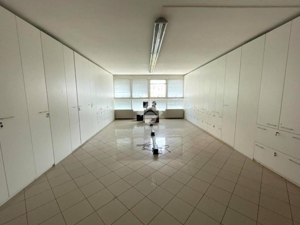 ufficio in vendita a Rubano in zona Sarmeola