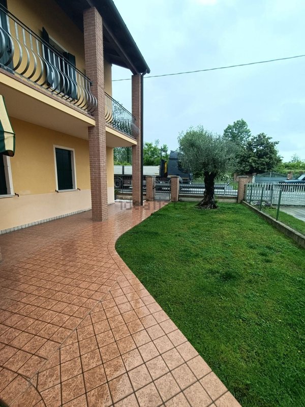 casa indipendente in vendita a Rubano
