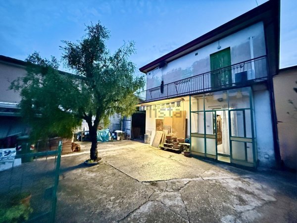 casa indipendente in vendita a Rubano in zona Sarmeola