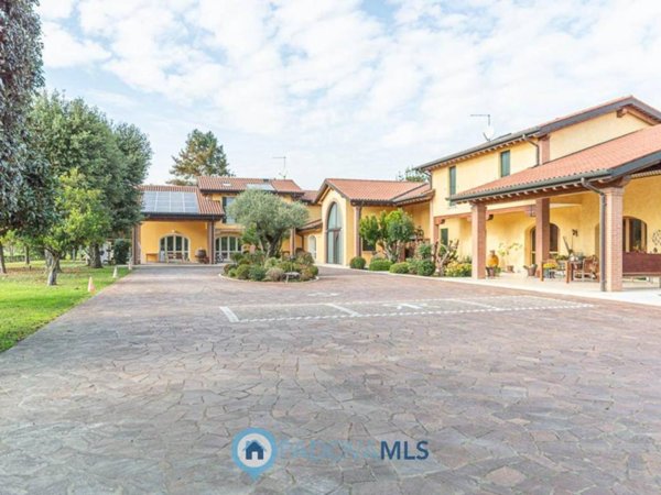 villa in vendita a Rubano in zona Bosco