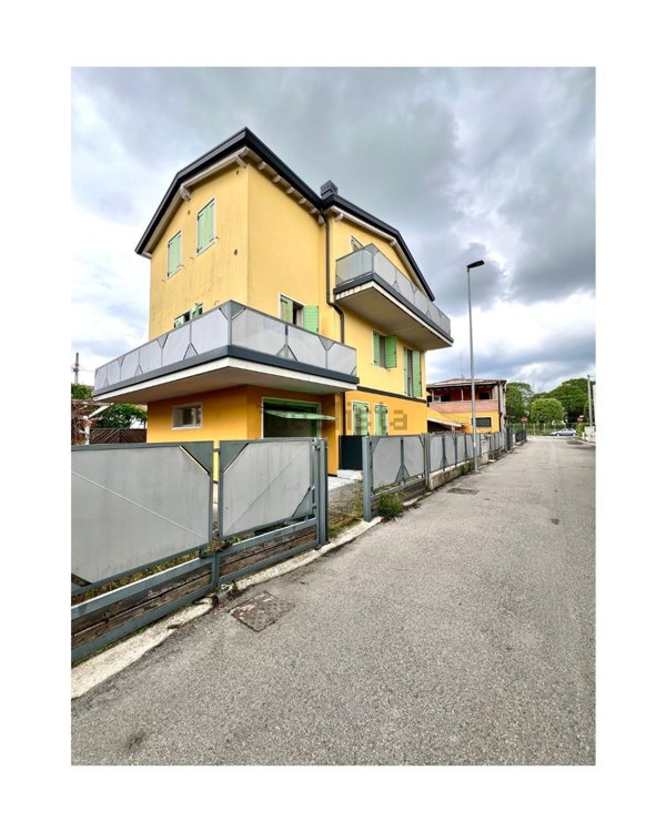appartamento in vendita a Rubano in zona Sarmeola