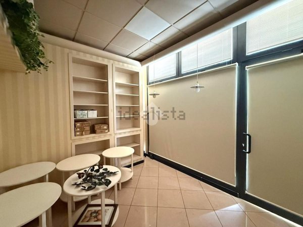 negozio in vendita a Rubano in zona Sarmeola