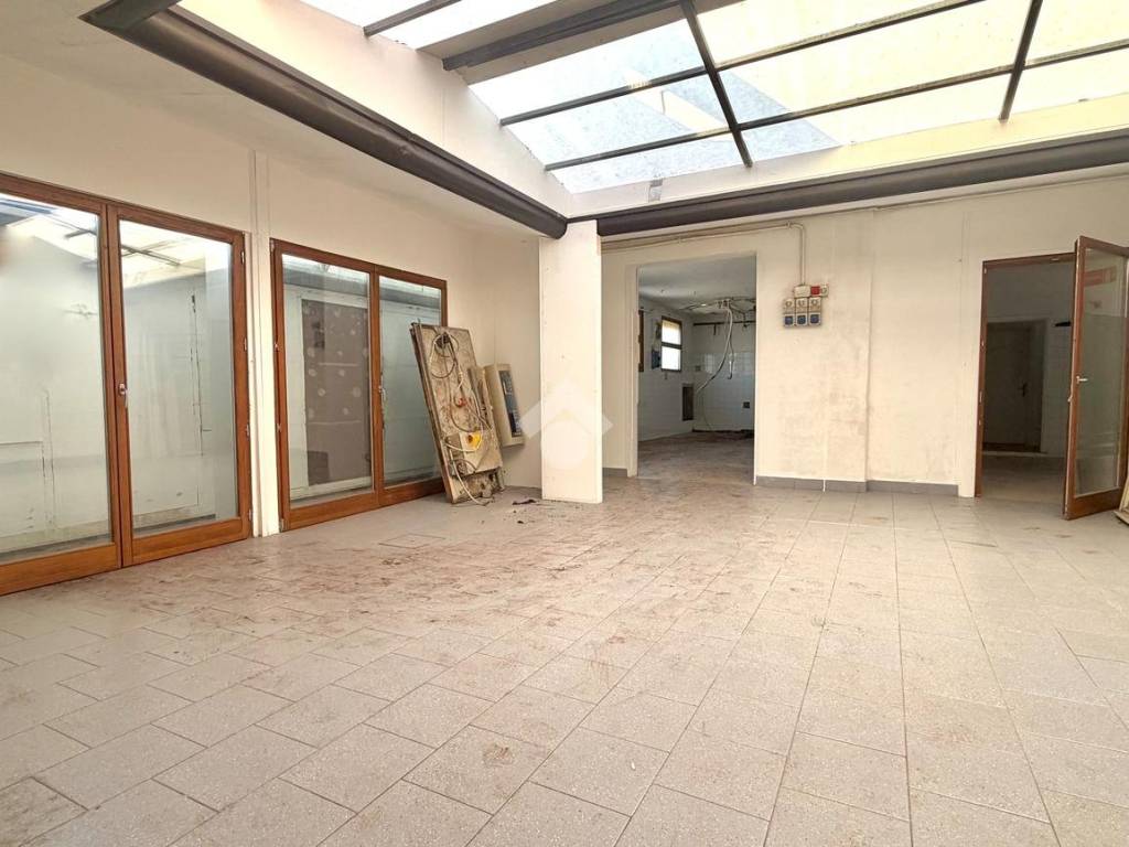 negozio in vendita a Rubano in zona Bosco