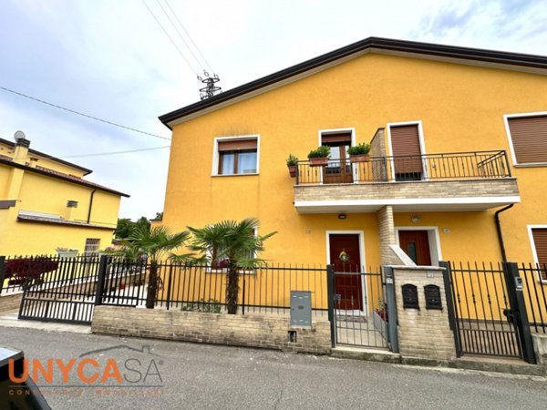 casa indipendente in vendita a Rubano in zona Sarmeola