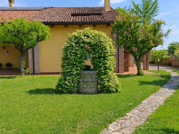 casa indipendente in vendita a Rubano in zona Bosco