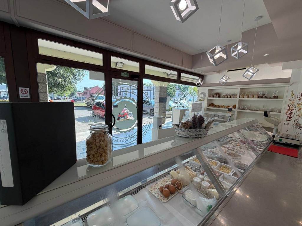 negozio in vendita a Rubano in zona Sarmeola