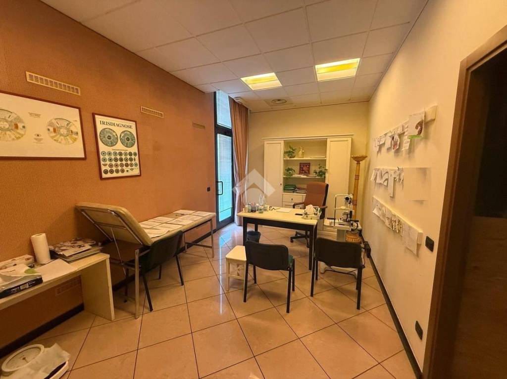 negozio in vendita a Rubano in zona Sarmeola