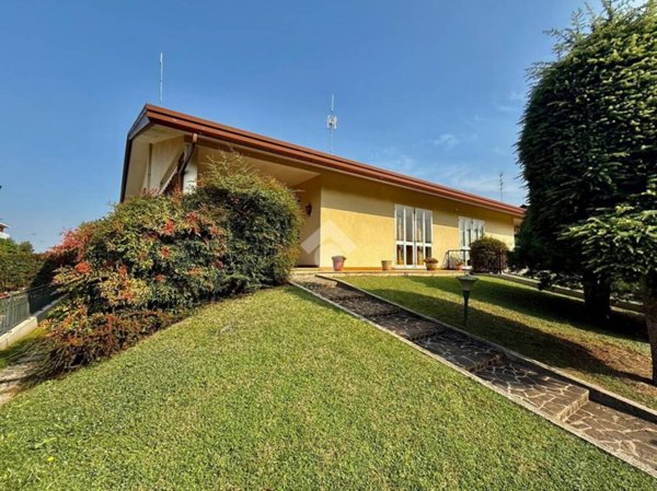 casa indipendente in vendita a Rubano in zona Sarmeola