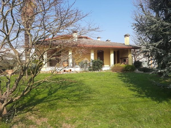 casa indipendente in vendita a Saccolongo