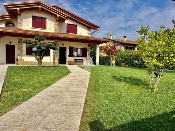 casa indipendente in vendita a Saccolongo