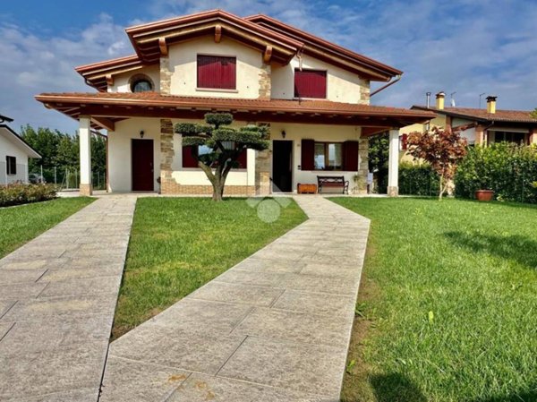casa indipendente in vendita a Saccolongo