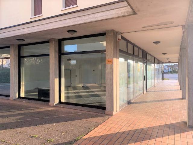 negozio in vendita a Saccolongo in zona Creòla