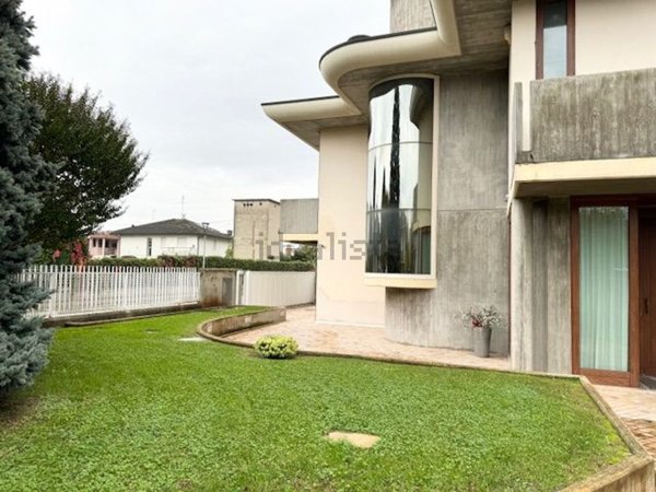 casa indipendente in vendita a Saccolongo