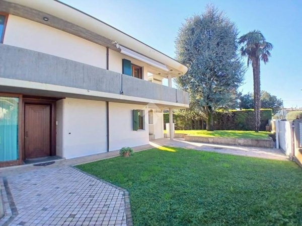 casa indipendente in vendita a Saccolongo