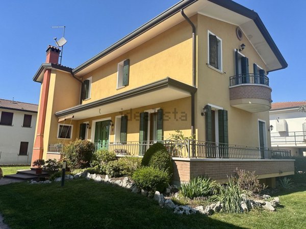 casa indipendente in vendita a Saccolongo