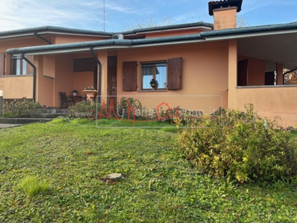 casa indipendente in vendita a Saccolongo