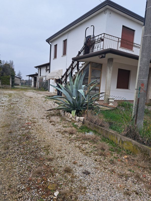 casa indipendente in vendita a San Giorgio delle Pertiche