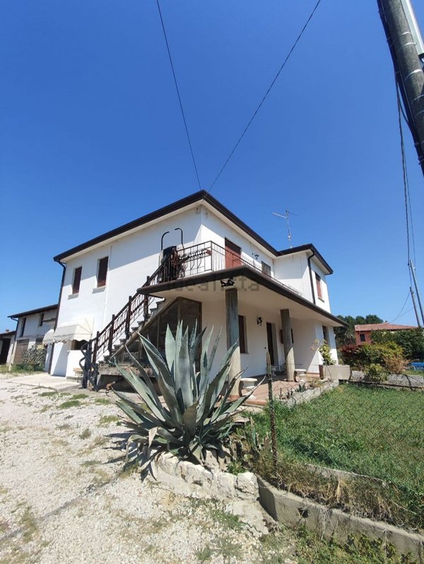 appartamento in vendita a San Giorgio delle Pertiche in zona Cavino