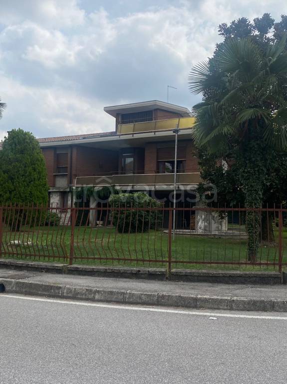 casa indipendente in vendita a San Giorgio delle Pertiche in zona Cavino
