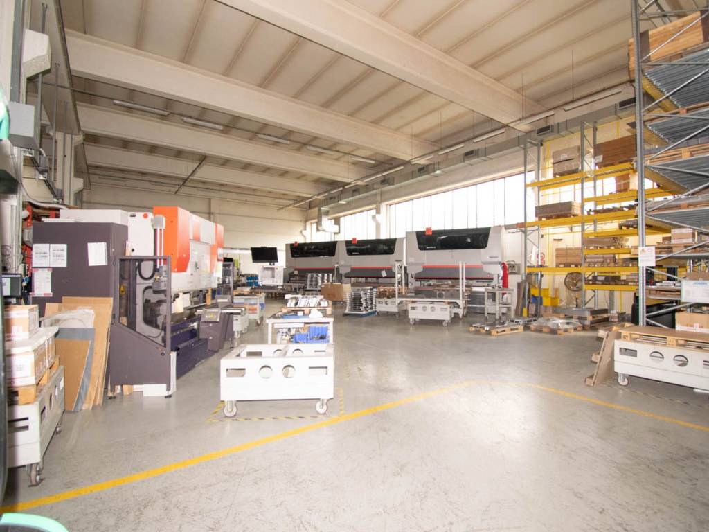 capannone in vendita a San Giorgio delle Pertiche in zona Arsego