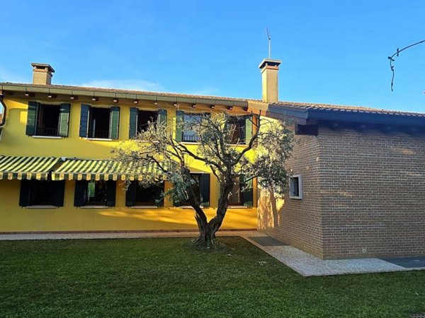 casa indipendente in vendita a San Giorgio delle Pertiche