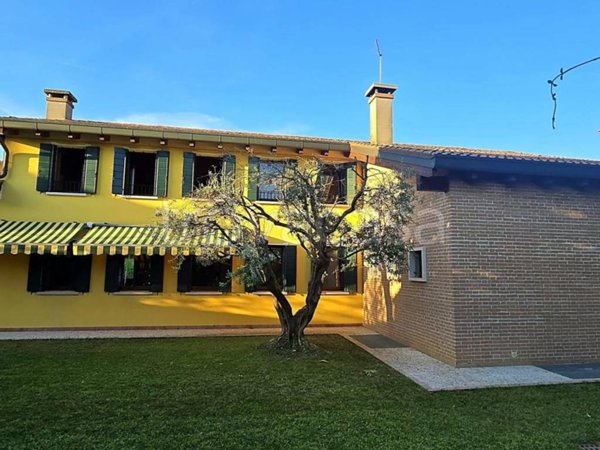 casa indipendente in vendita a San Giorgio delle Pertiche