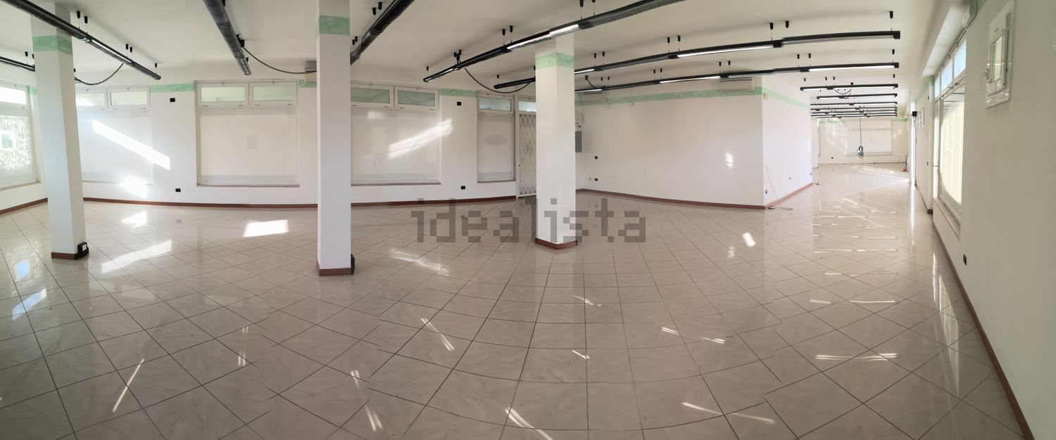 negozio in vendita a San Giorgio delle Pertiche in zona Arsego