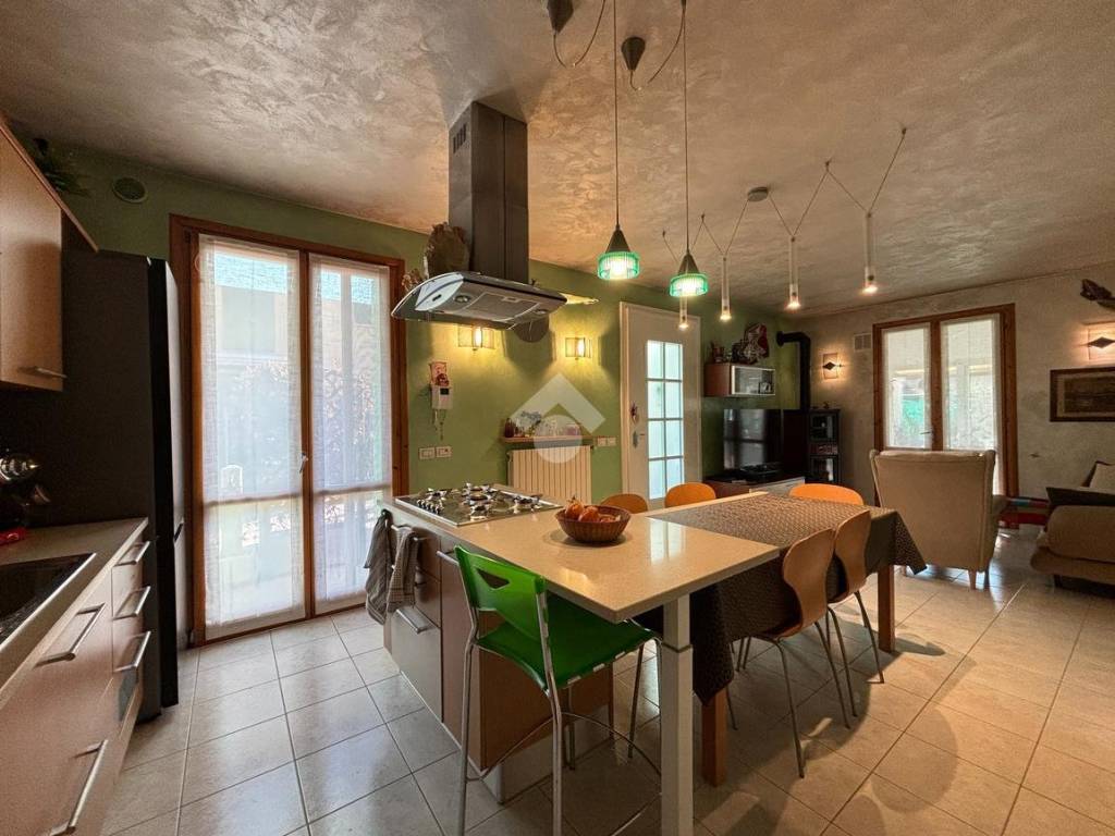 casa indipendente in vendita a San Giorgio delle Pertiche in zona Arsego