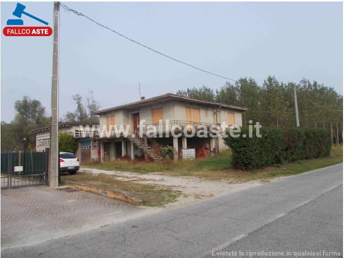 negozio in vendita a San Giorgio delle Pertiche