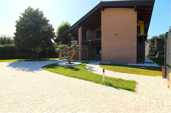 casa indipendente in vendita a San Giorgio delle Pertiche