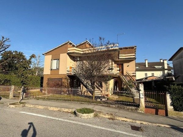 casa indipendente in vendita a San Giorgio delle Pertiche in zona Arsego