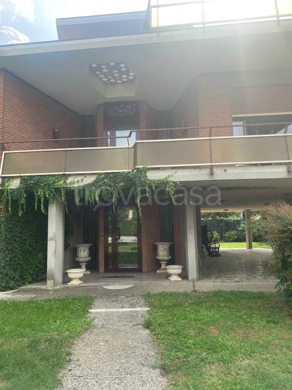 casa indipendente in vendita a San Giorgio delle Pertiche in zona Cavino