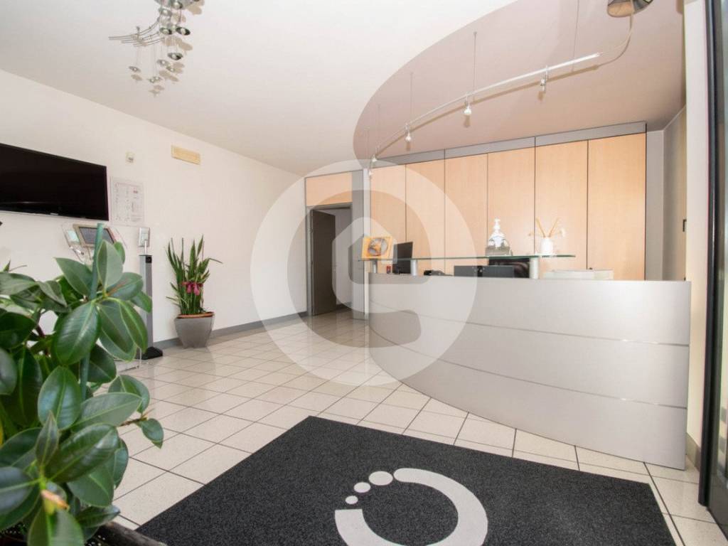 locale commerciale in vendita a San Giorgio delle Pertiche in zona Arsego