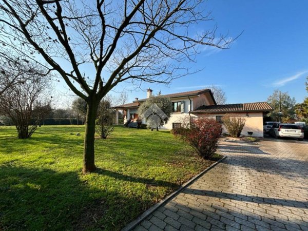 casa indipendente in vendita a San Giorgio delle Pertiche in zona Arsego