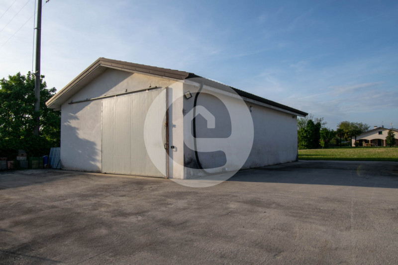 casa indipendente in vendita a San Giorgio delle Pertiche in zona Arsego