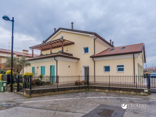 appartamento in vendita a San Giorgio delle Pertiche in zona Arsego