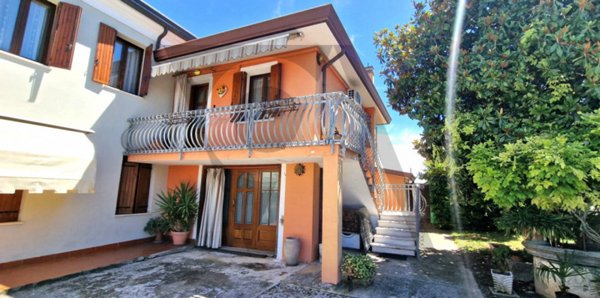casa indipendente in vendita a San Giorgio delle Pertiche in zona Arsego
