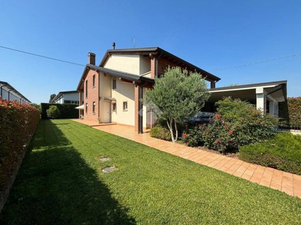 casa indipendente in vendita a San Giorgio delle Pertiche in zona Arsego